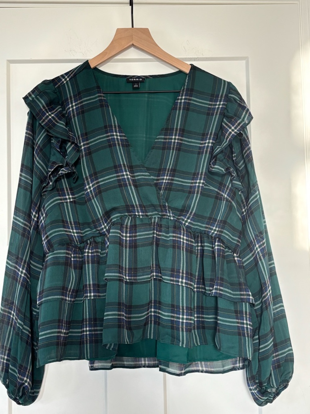 Torrid Women’s Plus 1 Green Tartan Plaid Surplice Ruffle Peplum Crop Blouse 1X